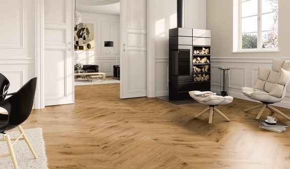 LVT danga PRO chevron Oak York MAT 665,4*152,4*2,5 – Pilkas