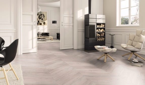 #LVT danga PRO chevron Oak Helsinki MAT 665,4*152,4*2,5 – Pilkas